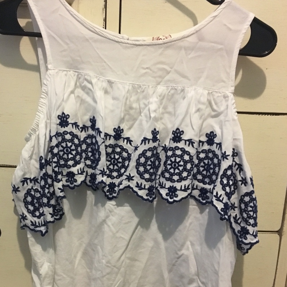 Cold Shoulder White Top (Never been worn!)